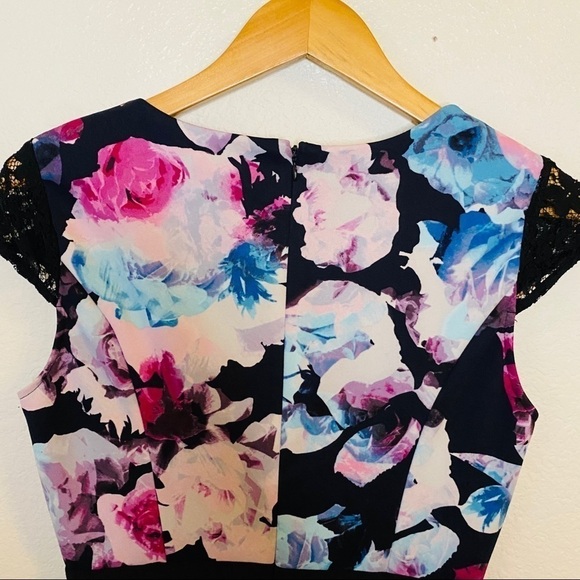 🎉HP 🎉🎉Jessica Simpson LaceSleeve Floral Dress - Picture 3 of 5